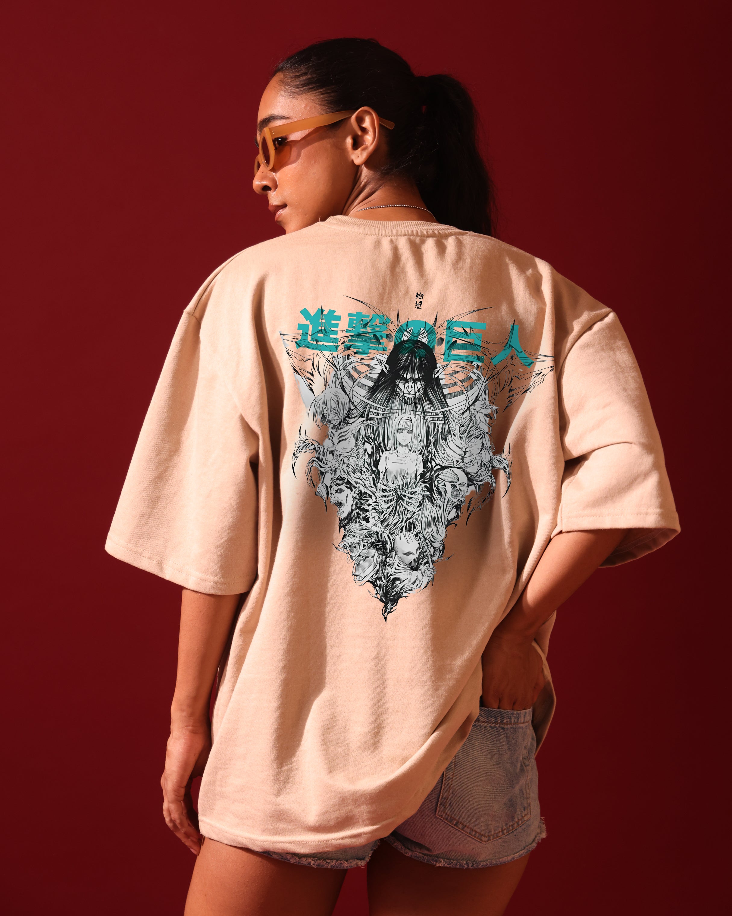 Attack on Titan – Attack on Titan - Manga Style – Oversized Women